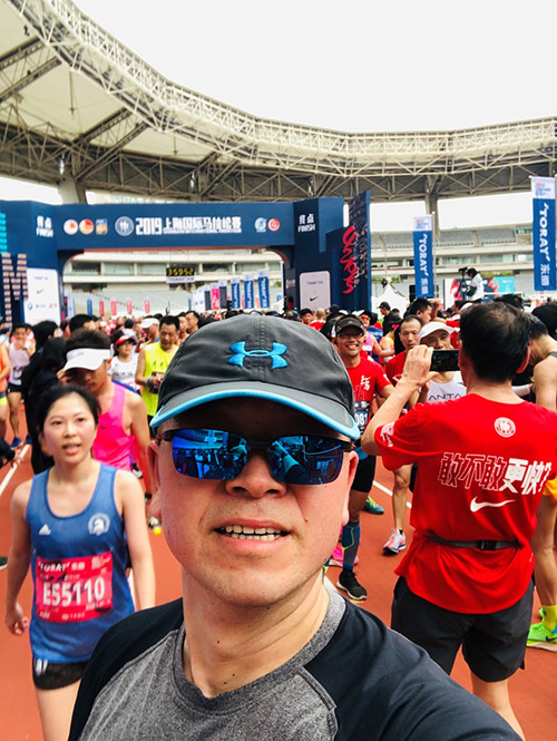 健康与时尚，福卡智库健儿参加2019上海国际马拉松赛4.jpg